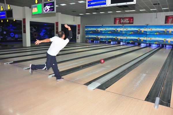 XXL Bowling Competition